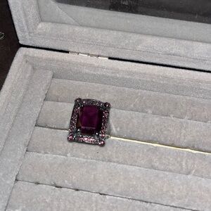 Elegant Black and hot pink Gemstone Ring